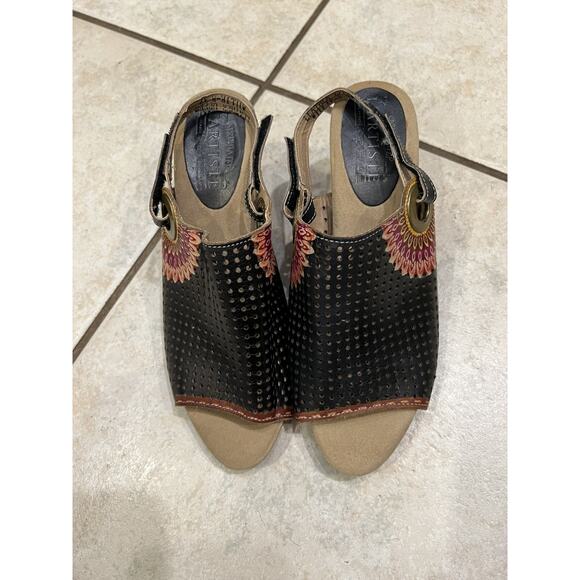 L’Artiste Black Millie Mid Heel Perforated Leather Sandals Sz 37 Us 6.5-7 - Picture 1 of 10